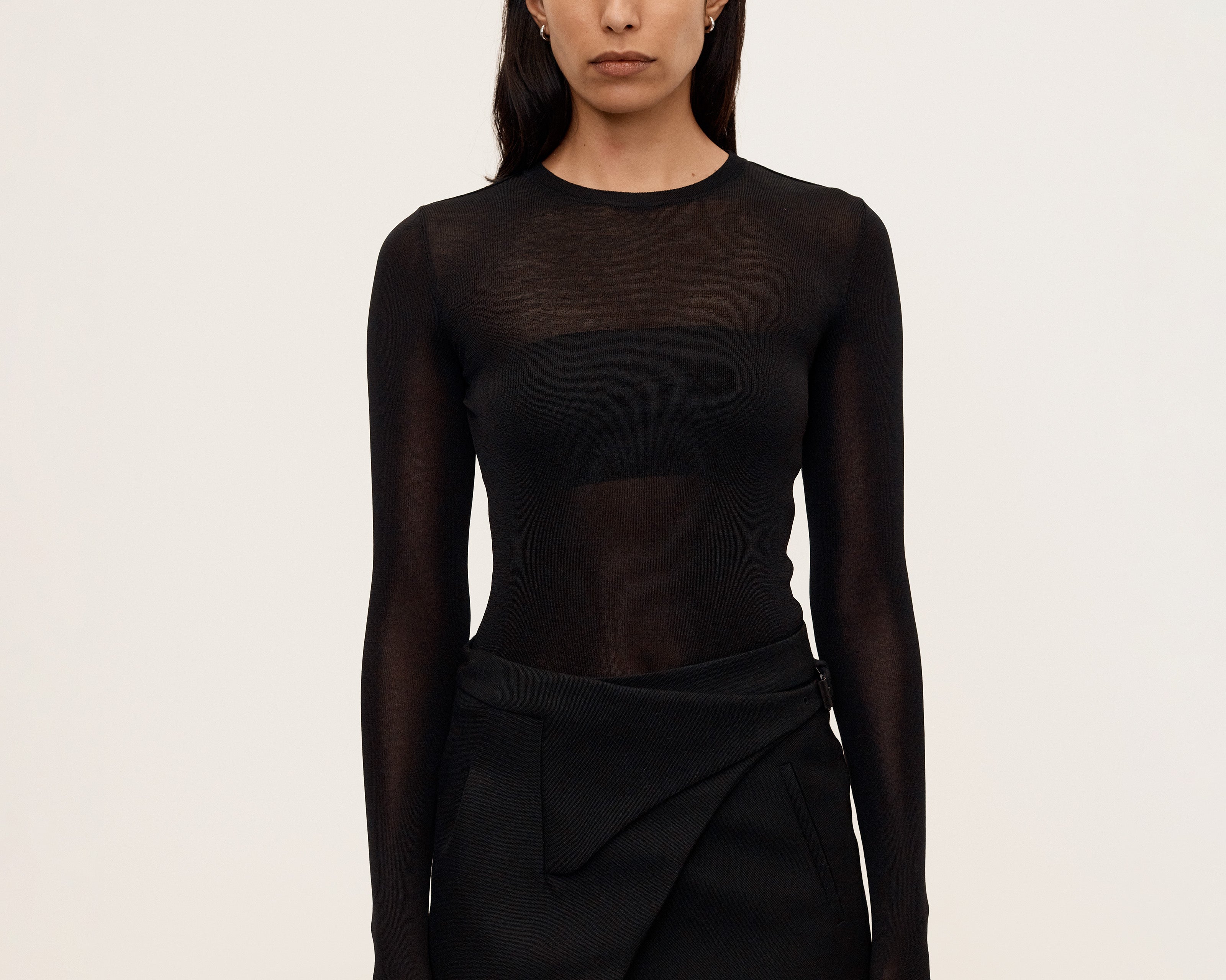 sener-besim-the-thumbhole-turtleneck-black-knitwear