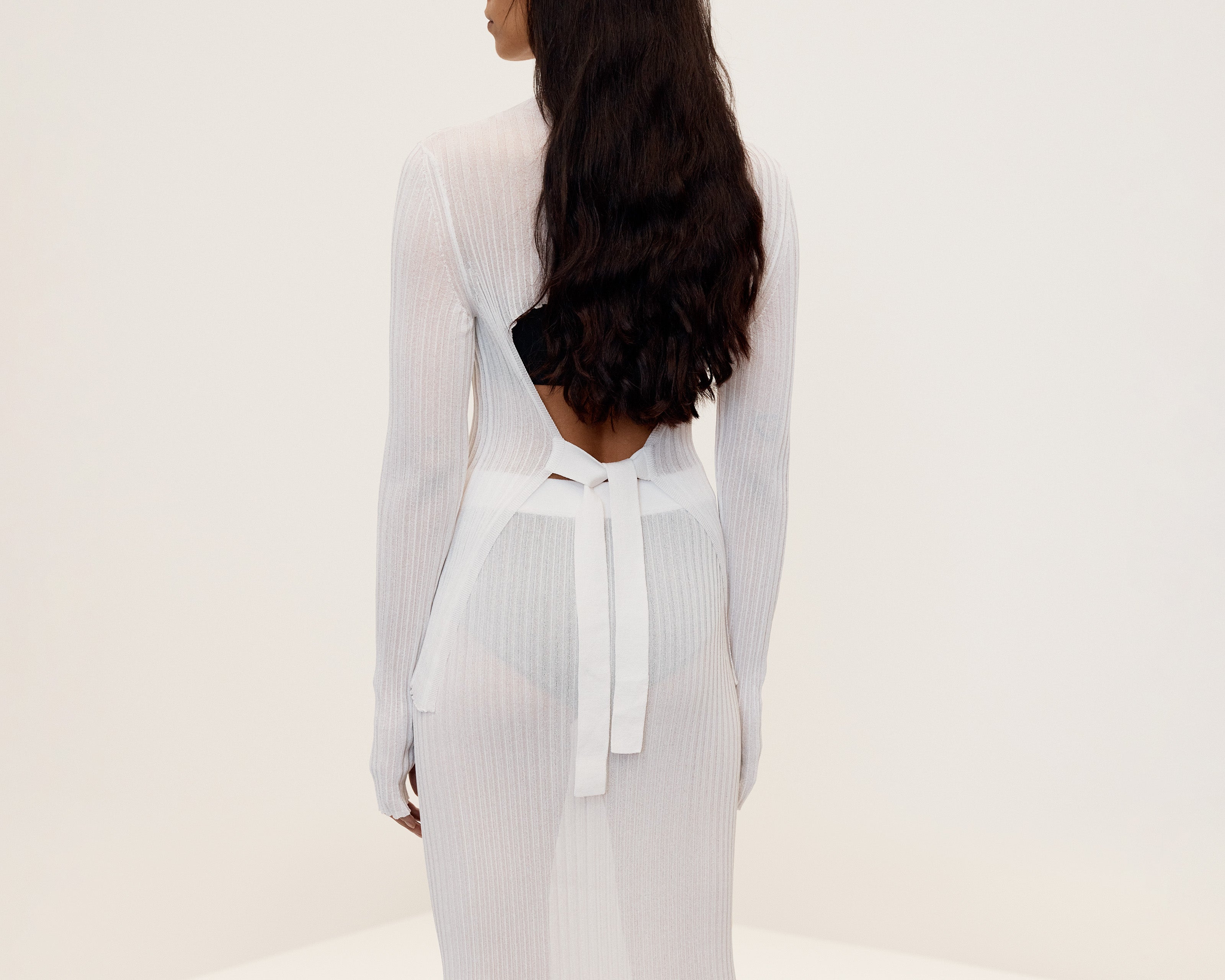 sener-besim-tie-back-rib-knit-turtleneck-white-knitwear